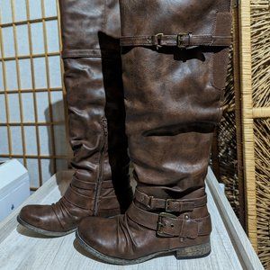 BNWOT Carlos Santana OTK Boots